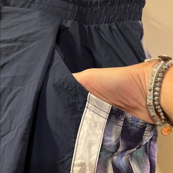 NWOT Free People Navy and White Track Pants - Picture 5 of 12